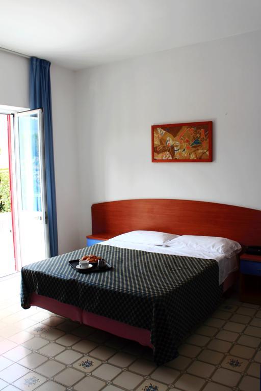 Hotel Costa Citara Forio di Ischia Pokoj fotografie